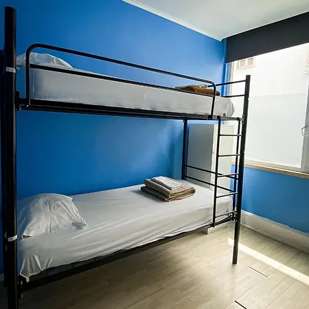 Urban Garden Hostel Lisbon Exterior photo
